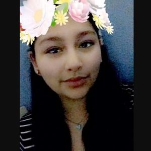 Meet your Posher, Beatriz